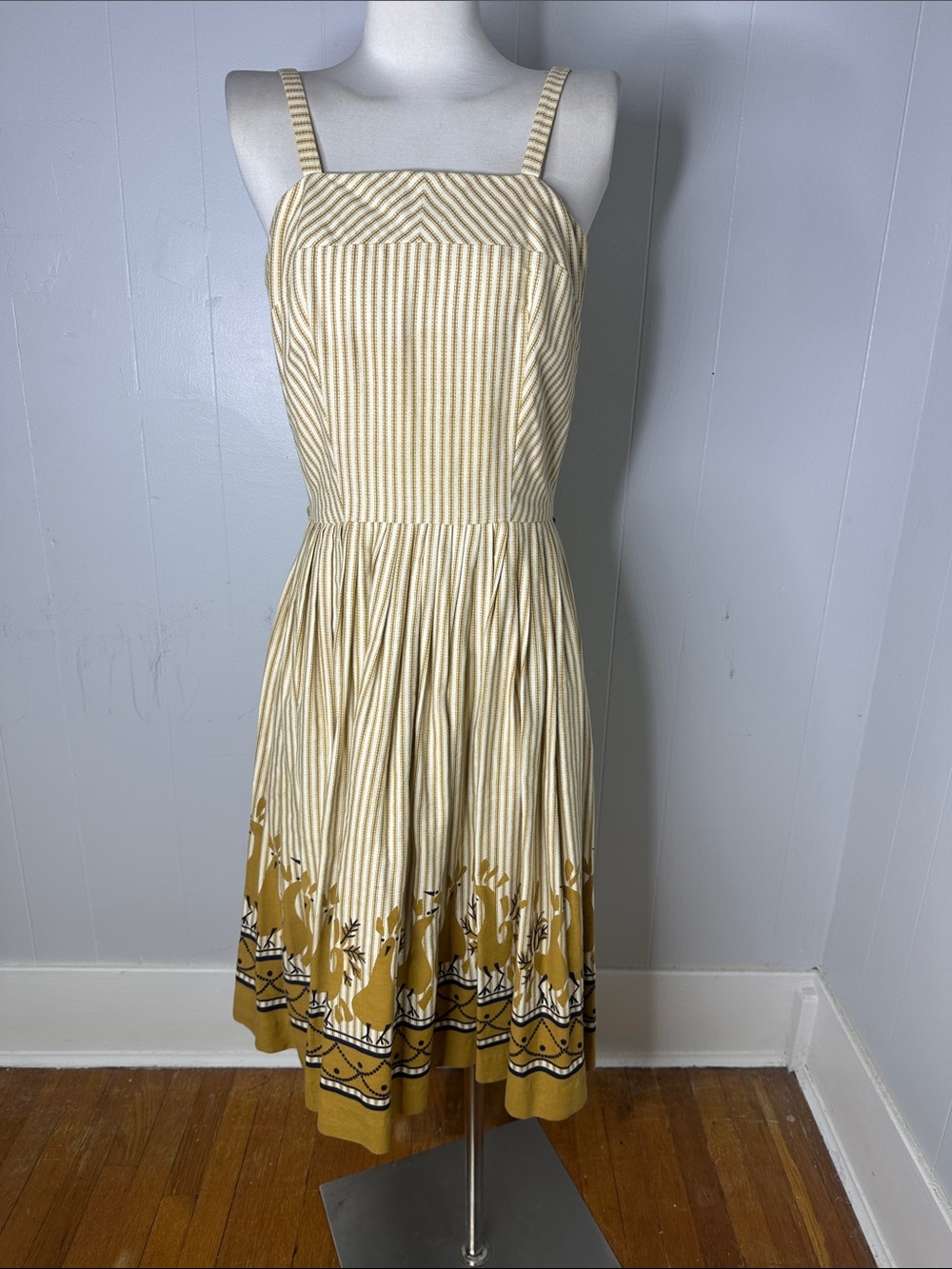 Vintage 50s MCM Kitch Print Chicken Border Day Dress